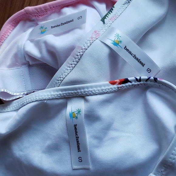 beachsissi Tankini Swimsuit Set 🏊‍♂️ Size Small 1 Top & 2 Bikini Bottoms NWT - Picture 6 of 14